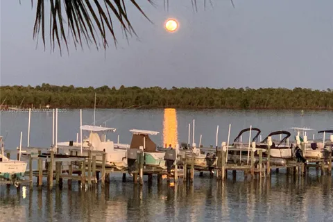 6062 SE Landing Way # 15, Stuart FL 34997