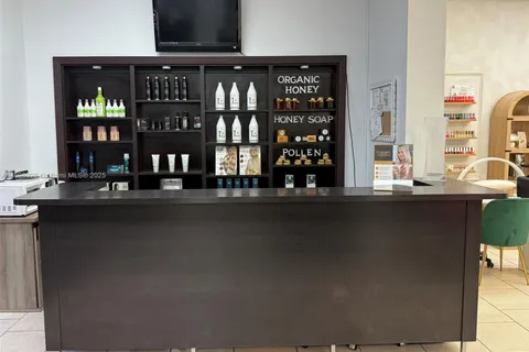 5760 SW 8th St, West Miami FL 33144