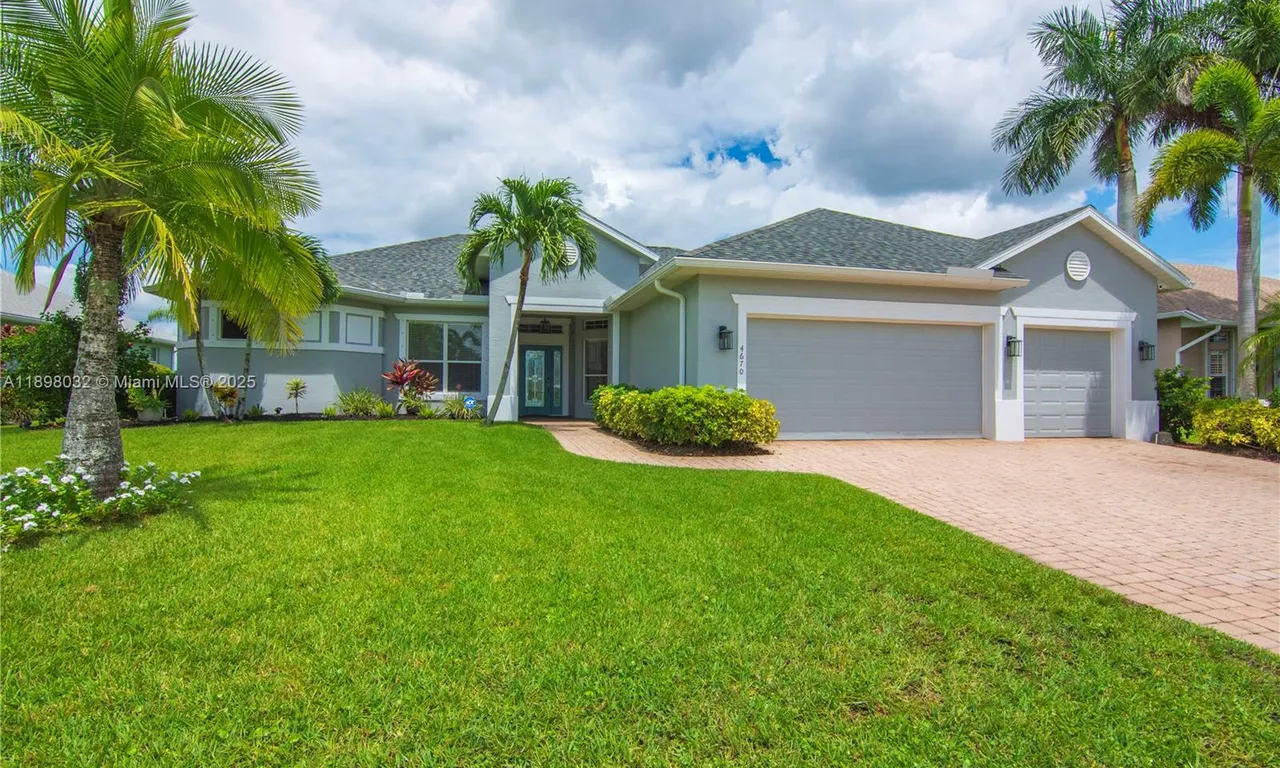4670 SW Stephanie Ln SW, Vero Beach FL 32968