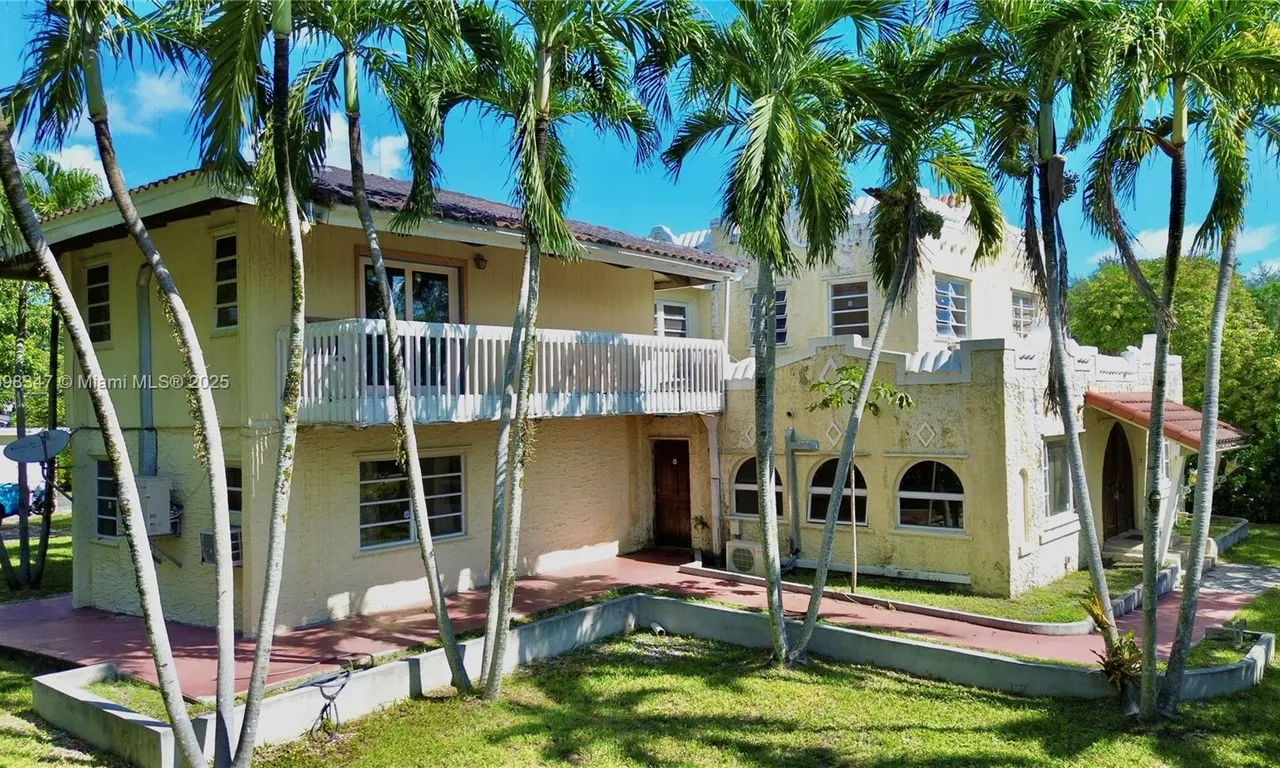 511 NE 119th St, Biscayne Park FL 33161