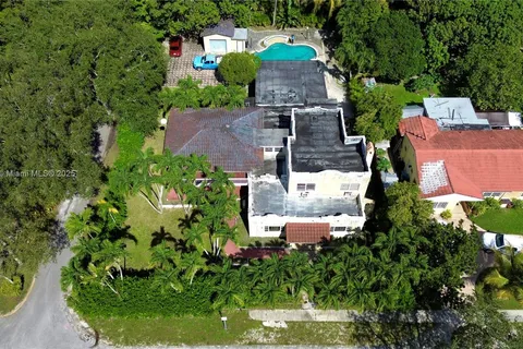 511 NE 119th St, Biscayne Park FL 33161