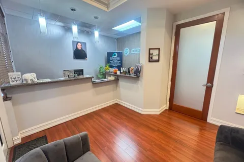 9710 Stirling Rd # 105, Cooper City FL 33024