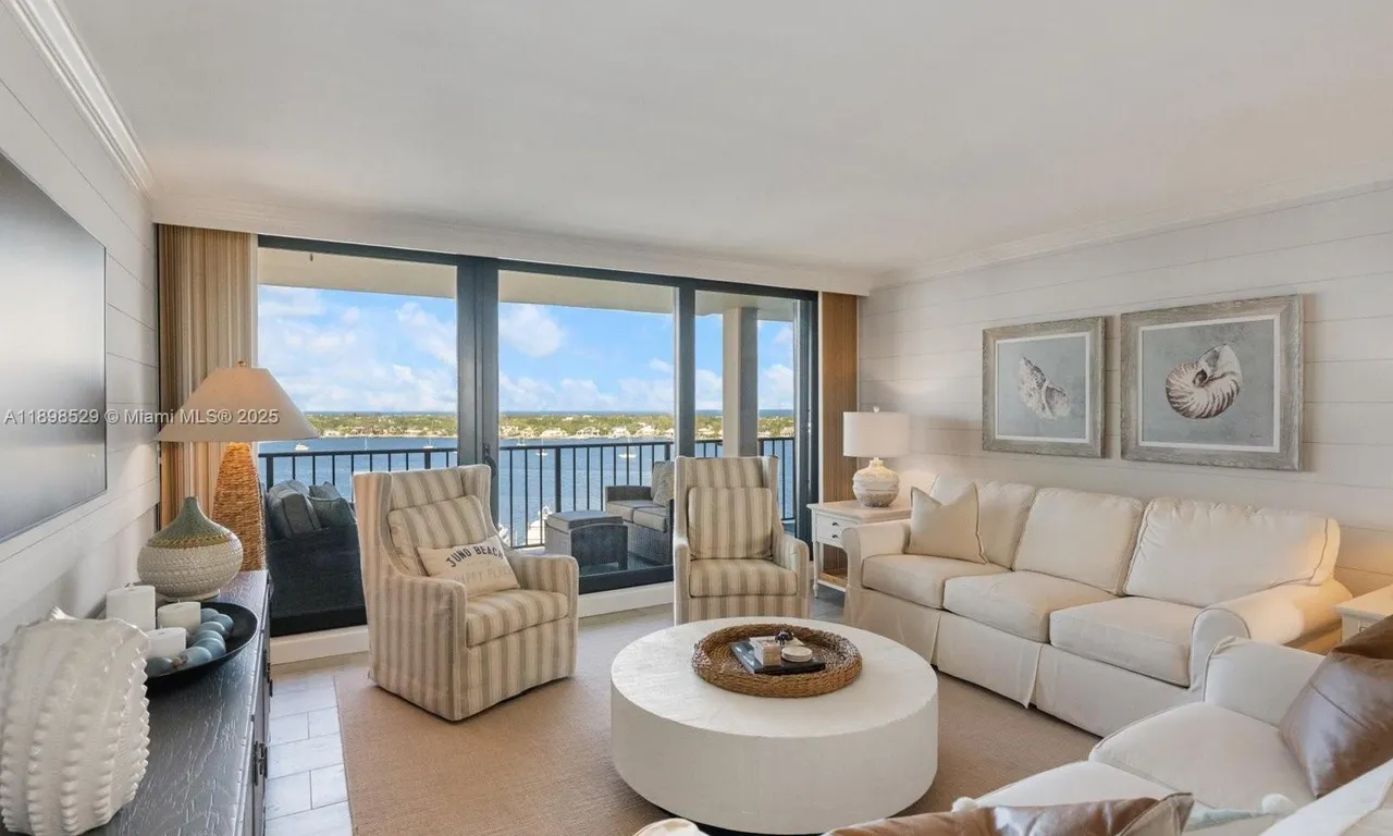 136 Lakeshore Dr # 13, North Palm Beach FL 33408