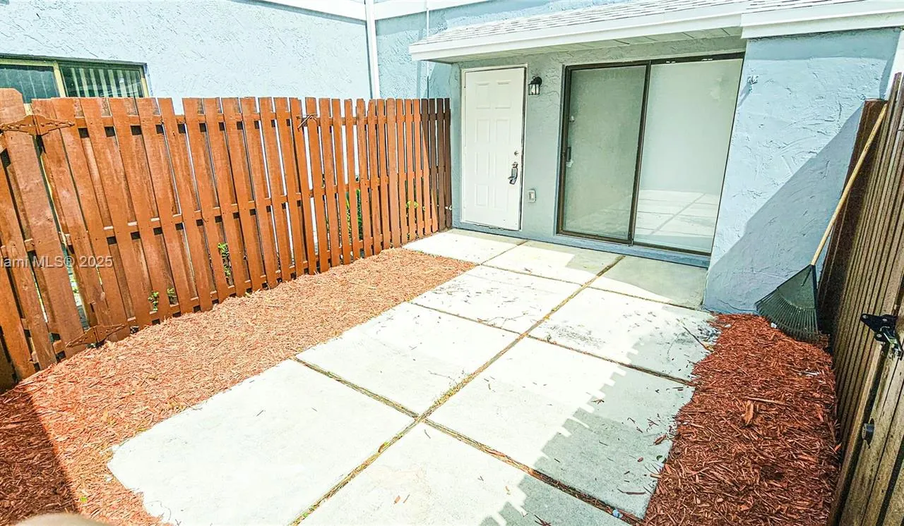 11 Crossings Cir # C, Boynton Beach FL 33435