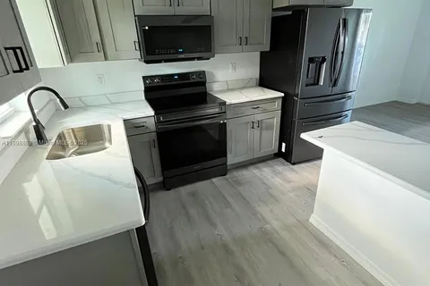 5218 SE 43 St, Okeechobee FL 34974