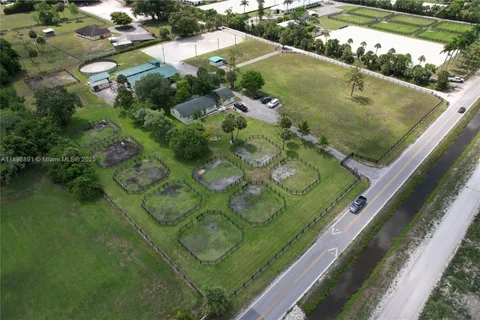 1230 F Rd, Loxahatchee FL 33470