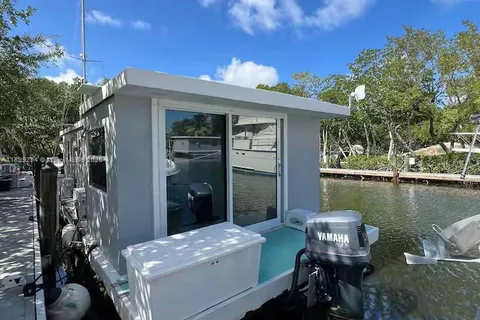 100 Morris Ln #B2, Key Largo FL 33037