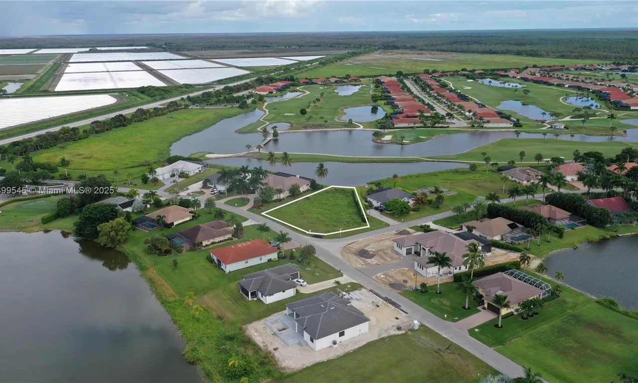 18018 Royal Hammock Blvd, Naples FL 34114