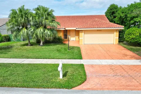 6255 Hawkes Bluff Ave, Davie FL 33331