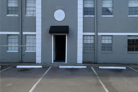 2777 L B MCLEOD RD # C, Orlando FL 32805