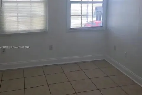 2777 L B MCLEOD RD # C, Orlando FL 32805