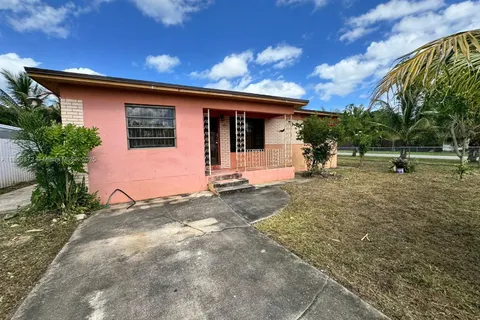 341 Aladdin St, Opa-Locka FL 33054