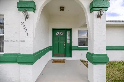 2521 NW 45th, Ocala FL 34475