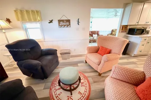 220 derwent blvd, Fort Myers FL 33908