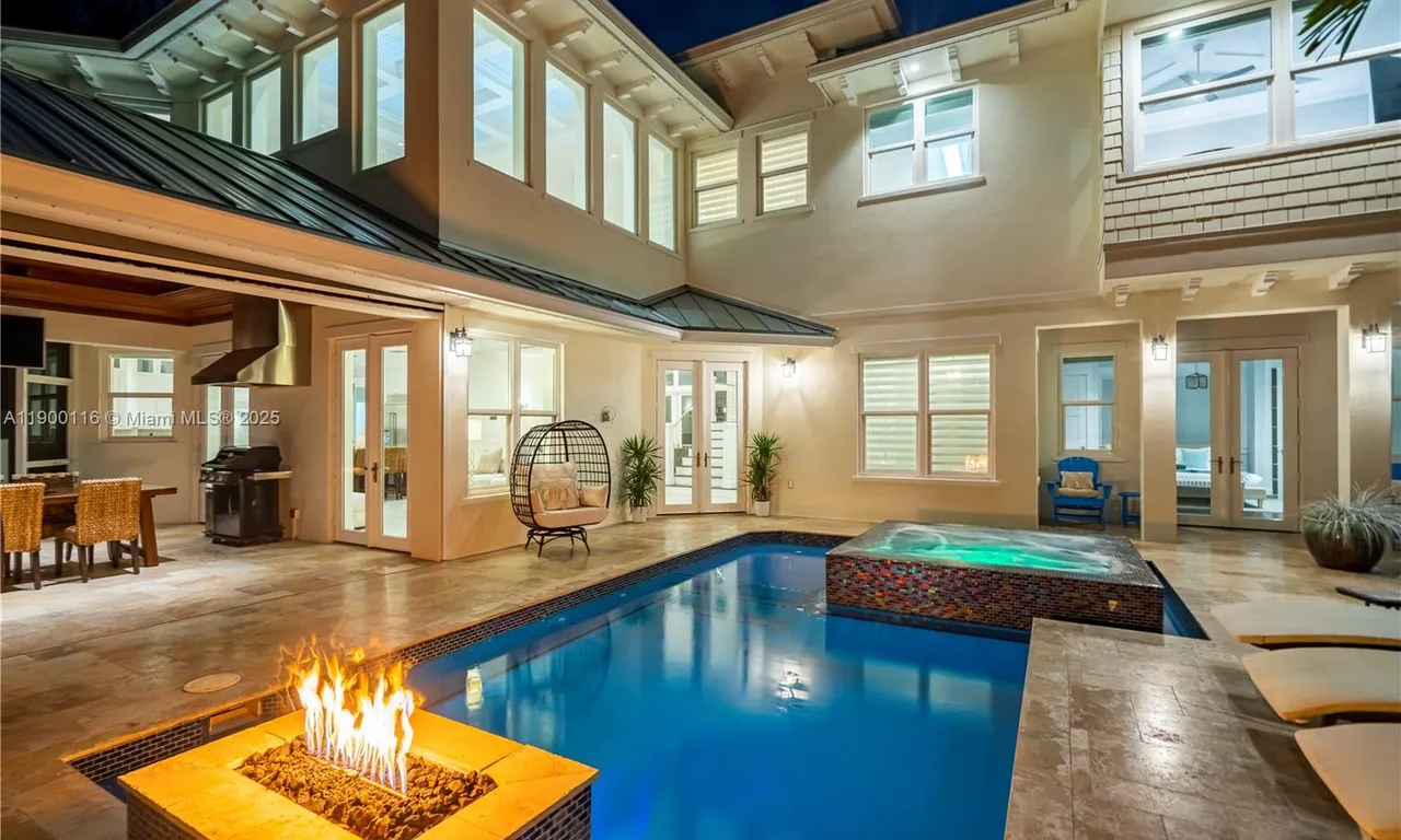 545 SW Indianola St, Stuart FL 34994