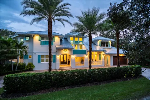 545 SW Indianola St, Stuart FL 34994