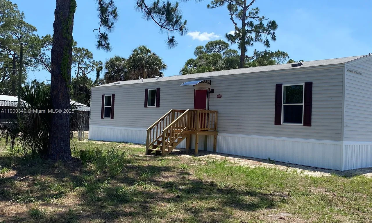 8018 Grady Dr, Fort Myers FL 33917