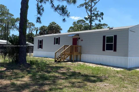 8018 Grady Dr, Fort Myers FL 33917