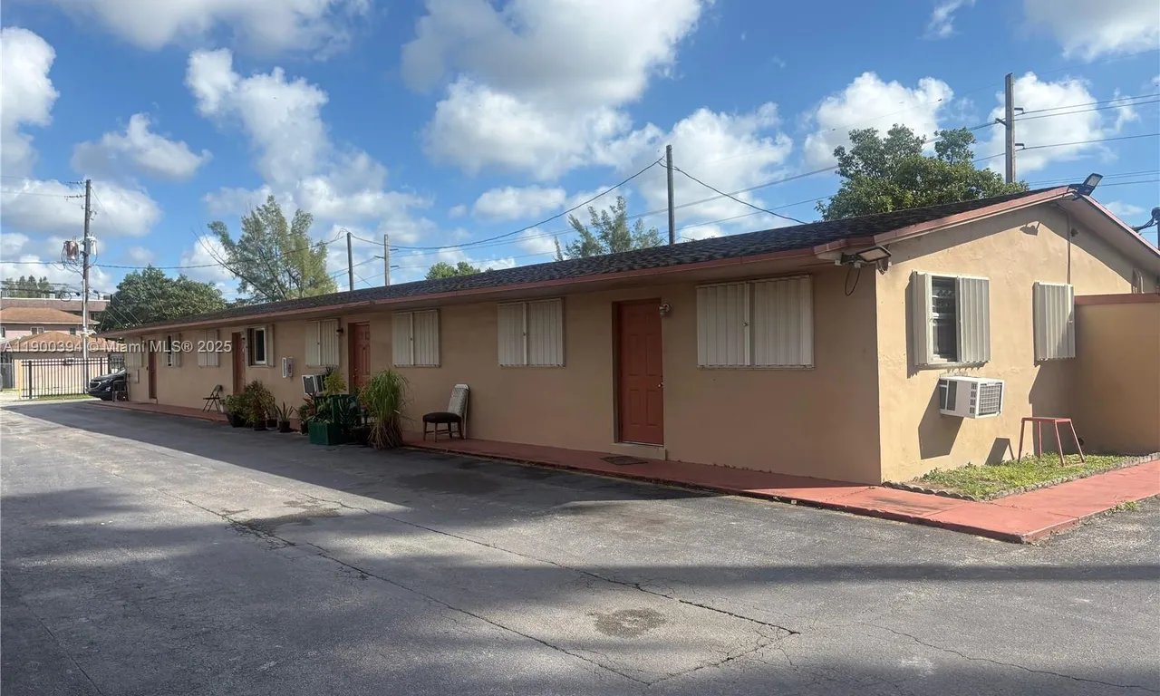 2920 NW 132nd Ter, Opa-Locka FL 33054