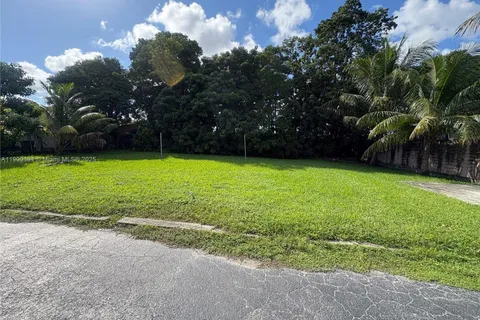 2920 NW 132nd Ter, Opa-Locka FL 33054