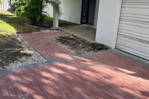 454 Dover Rd, Jupiter FL 33469