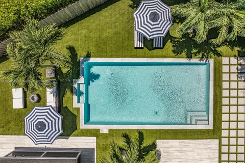 11504 NE 6th Ave, Biscayne Park FL 33161