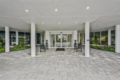 3546 S Ocean Blvd # 623, South Palm Beach FL 33480