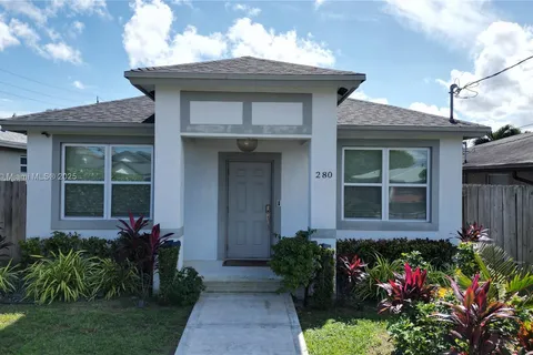 280 NE 35th St, Oakland Park FL 33334