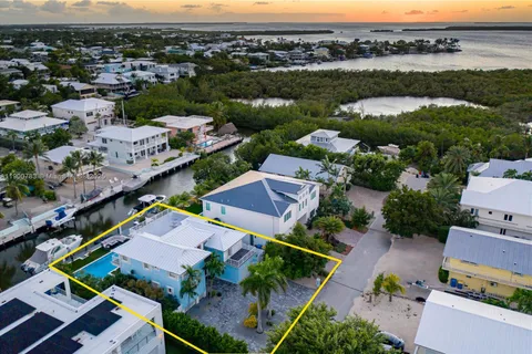 111 Spoonbill Rd, Tavernier FL 33070