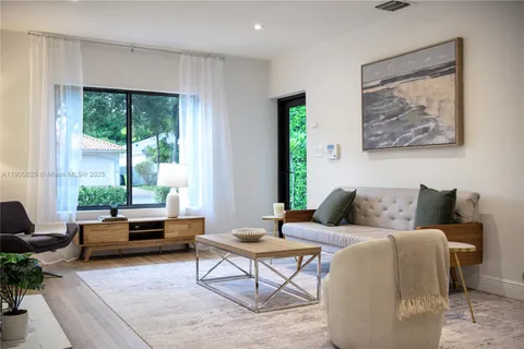 360 NE 87th St, El Portal FL 33138