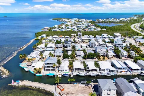 124 Valjean Ln, Tavernier FL 33070