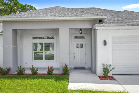 2617 De groodt Rd SW, Palm Bay FL 32908