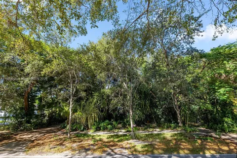 15290 SW 82nd Ave, Palmetto Bay FL 33157