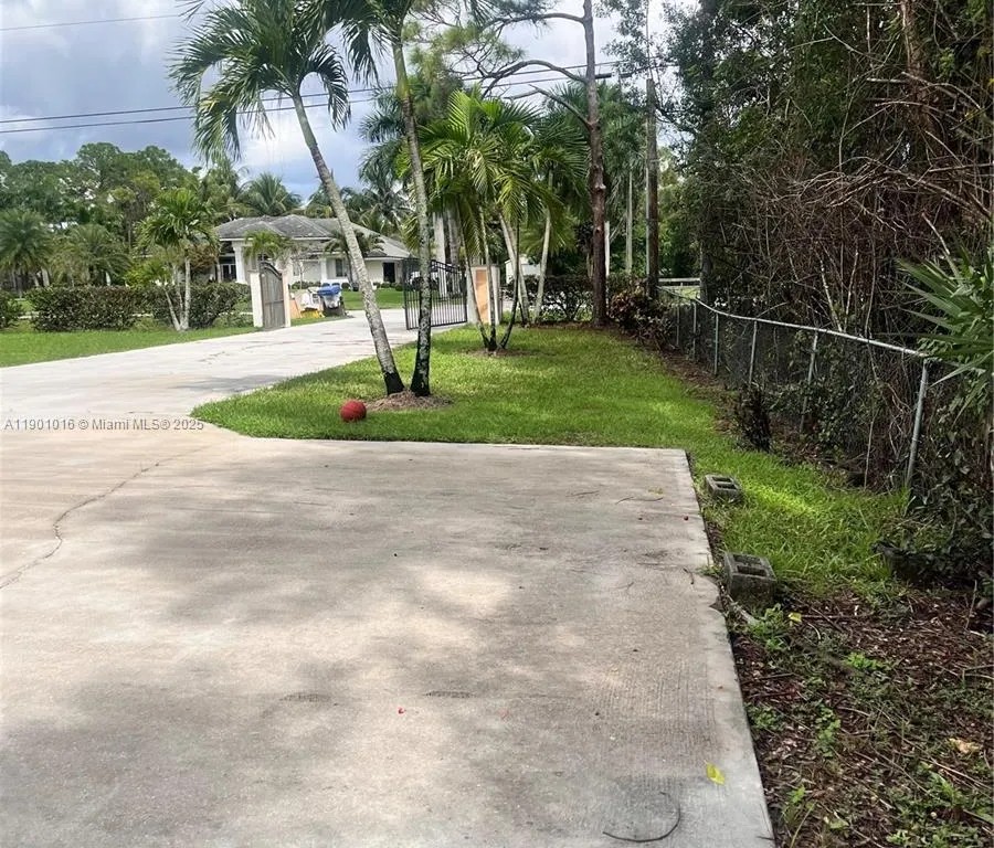 16380 Orange Blvd, Loxahatchee FL 33470