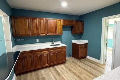 2409 SE 2nd Ave SE, Vero Beach FL 32962