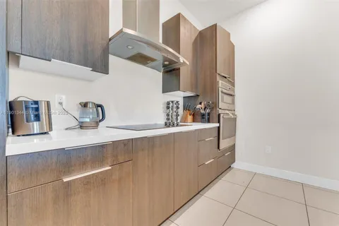 8822 NW 161st Ter, Miami Lakes FL 33018