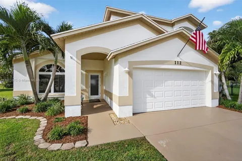 112 Camelot Ct, Royal Palm Beach FL 33411