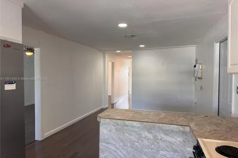 969 Plantation Rd, Key Largo FL 33037