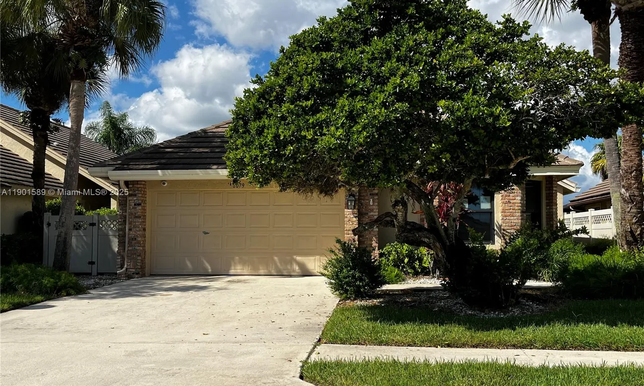 8079 Popash Ct, Boynton Beach FL 33472