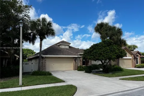 8079 Popash Ct, Boynton Beach FL 33472