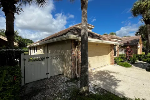 8079 Popash Ct, Boynton Beach FL 33472