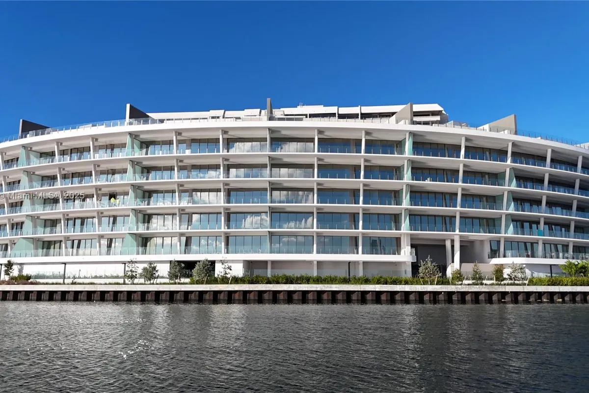 5 Grove Isle Drive # S502, Coconut Grove FL 33133