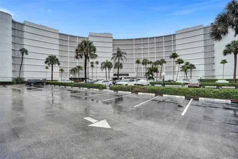 3590 S Ocean Blvd # 809, South Palm Beach FL 33480
