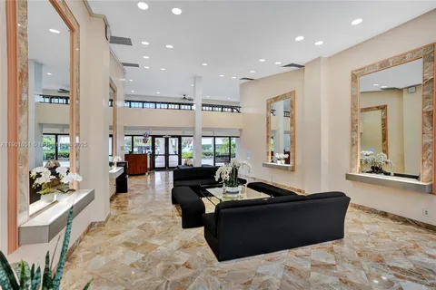 3590 S Ocean Blvd # 809, South Palm Beach FL 33480