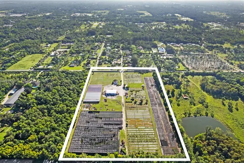 1535 B Rd, Loxahatchee FL 33470