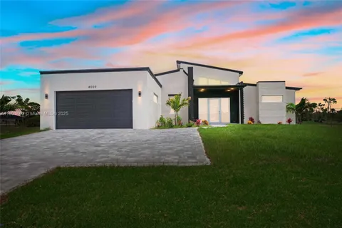 4009 W Jacaranda Pkwy, Cape Coral FL 33993
