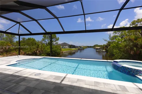 4009 W Jacaranda Pkwy, Cape Coral FL 33993