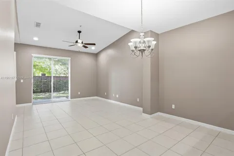 935 Davenwood Ct, Orlando FL 34761