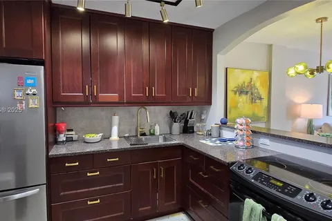 2616 N Garden Dr N # 106, Lake Worth FL 33461