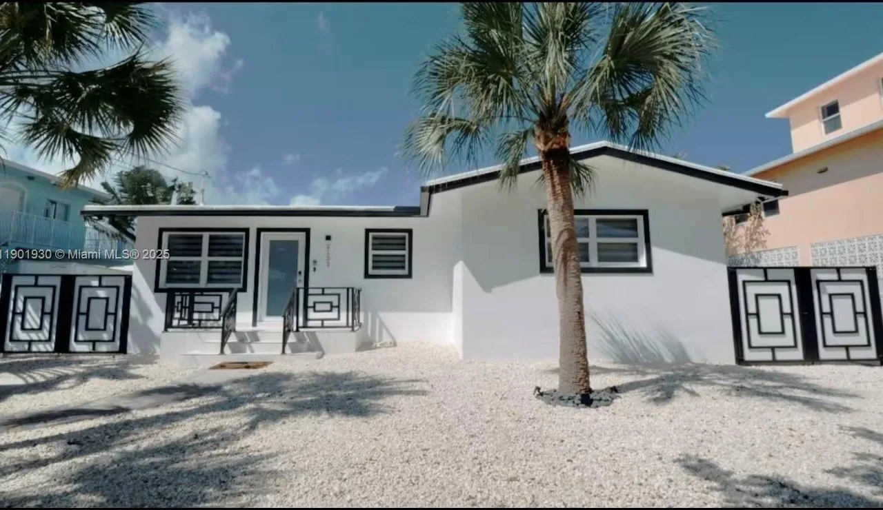 2133 Yellowtail Ave, Marathon FL 33050